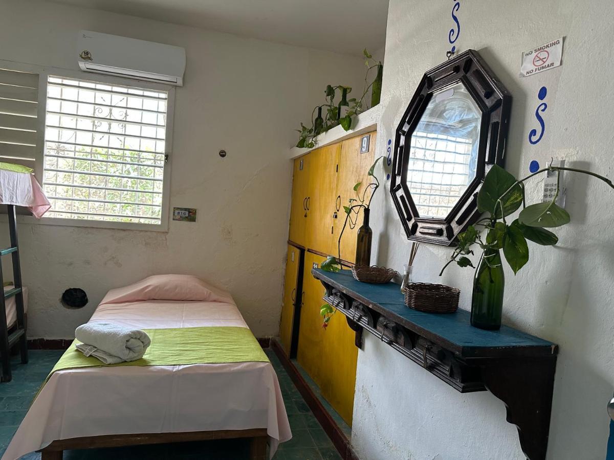 Hostel 35 Valladolid  Ngoại thất bức ảnh