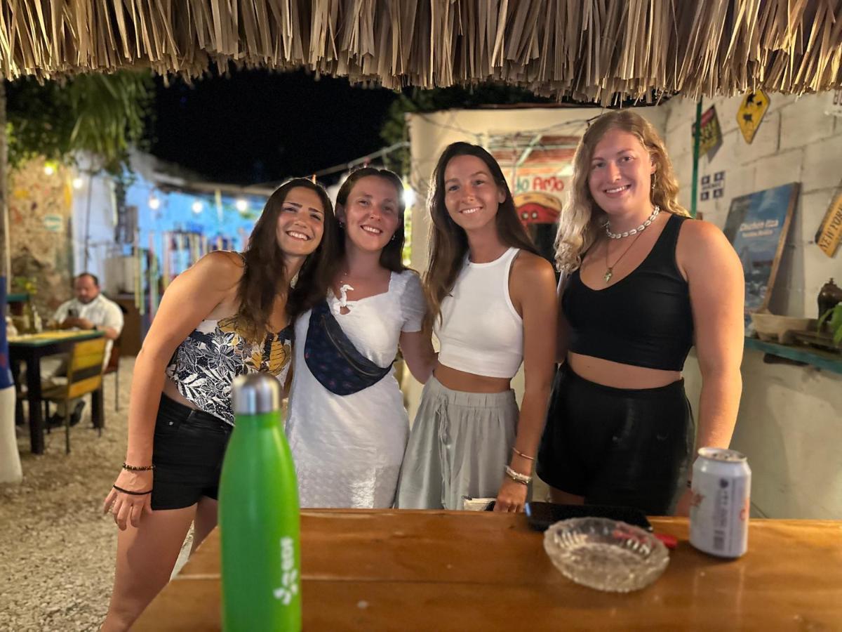 Hostel 35 Valladolid  Ngoại thất bức ảnh